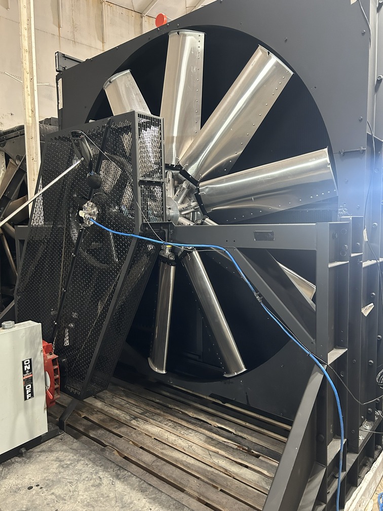 Class 10000 SC High-Speed Fan 1